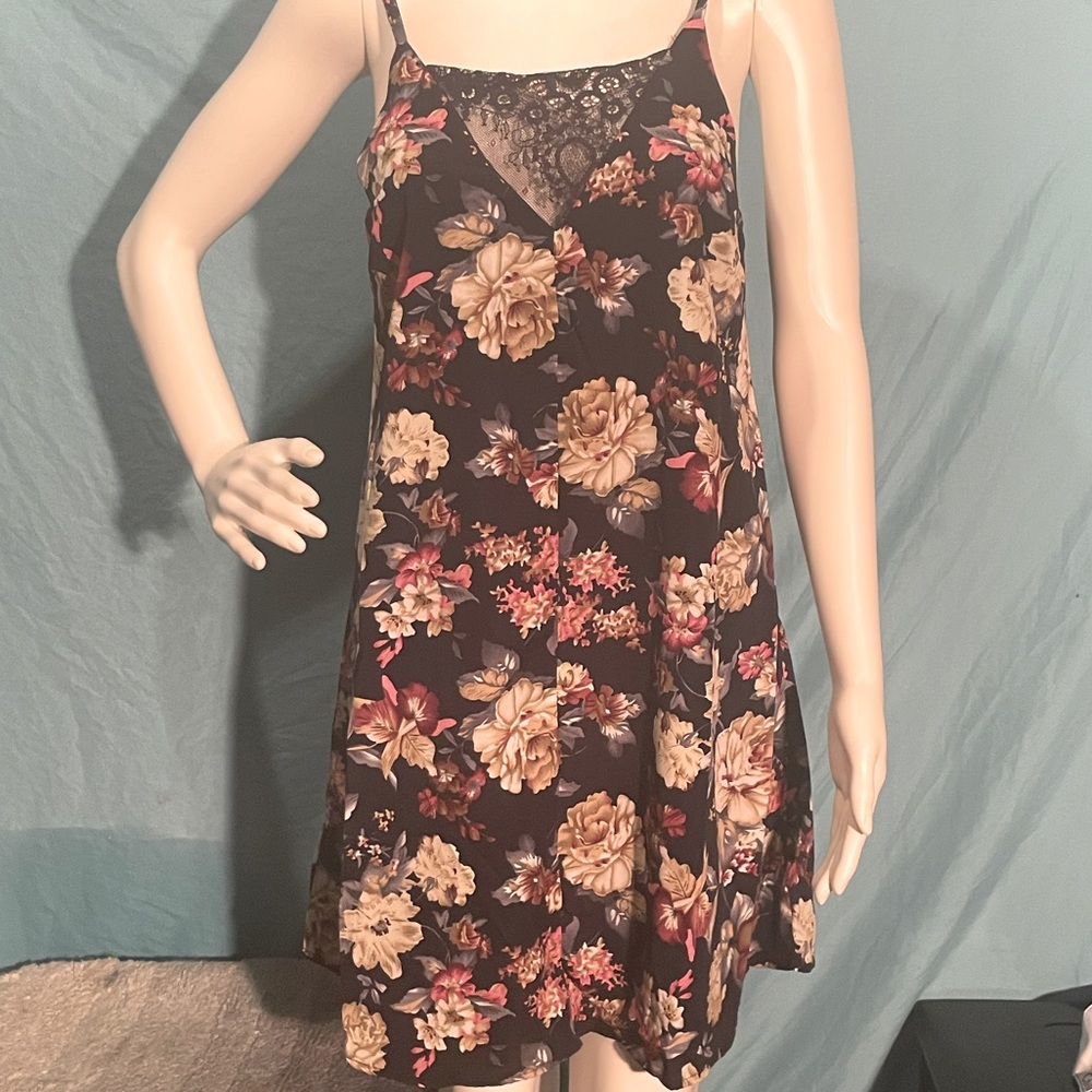 Beautiful Floral Knee Length Dress